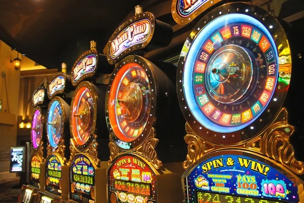 bento togel mobile app interface showing live-dealer tables and sportsbook markets